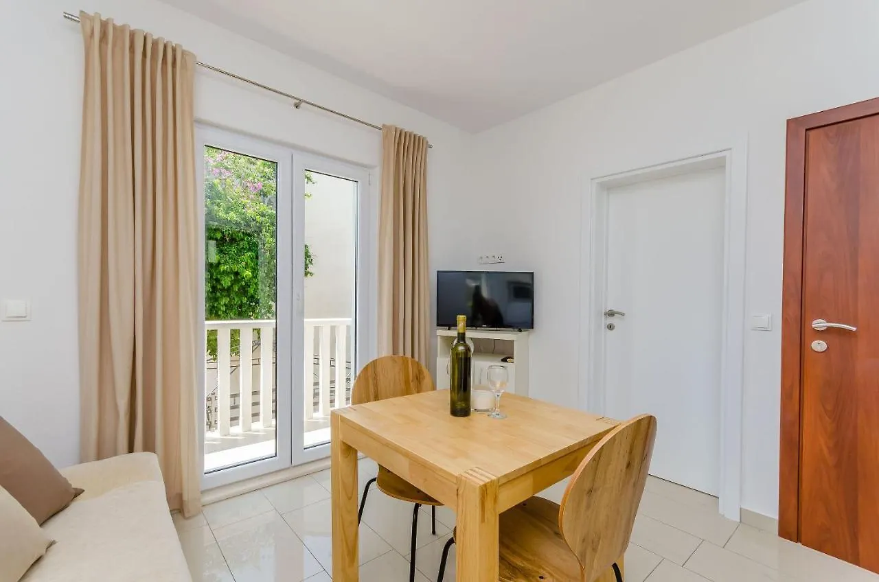 Apartments And Room Maestral 0*, Trogir Croatia